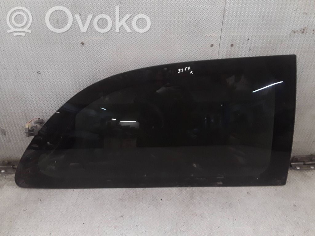 Chrysler Voyager Geam lateral spate