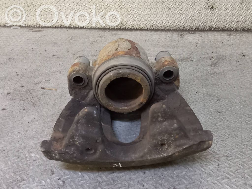 Caliper de freno delantero