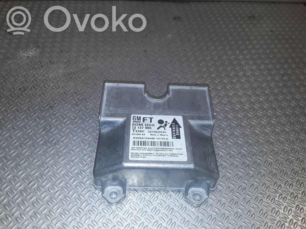 Opel Astra H Unidad de control/módulo del Airbag 