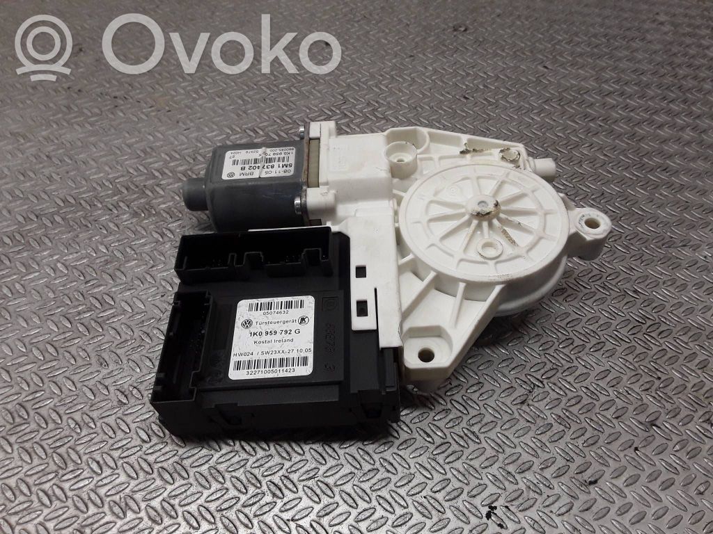 Silnik regulatora szyby drzwi przednich   1K0959792G,32271005011423