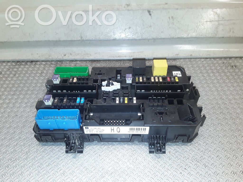 Opel Zafira B Sulakemoduuli 