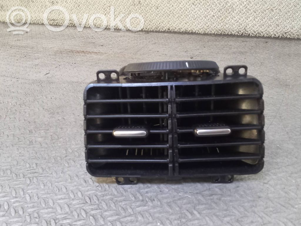Volkswagen Golf VI Grilă ventilație spate 