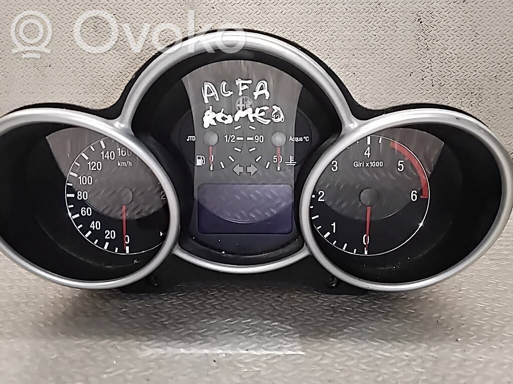 Alfa Romeo 147 Tachimetro (quadro strumenti) 