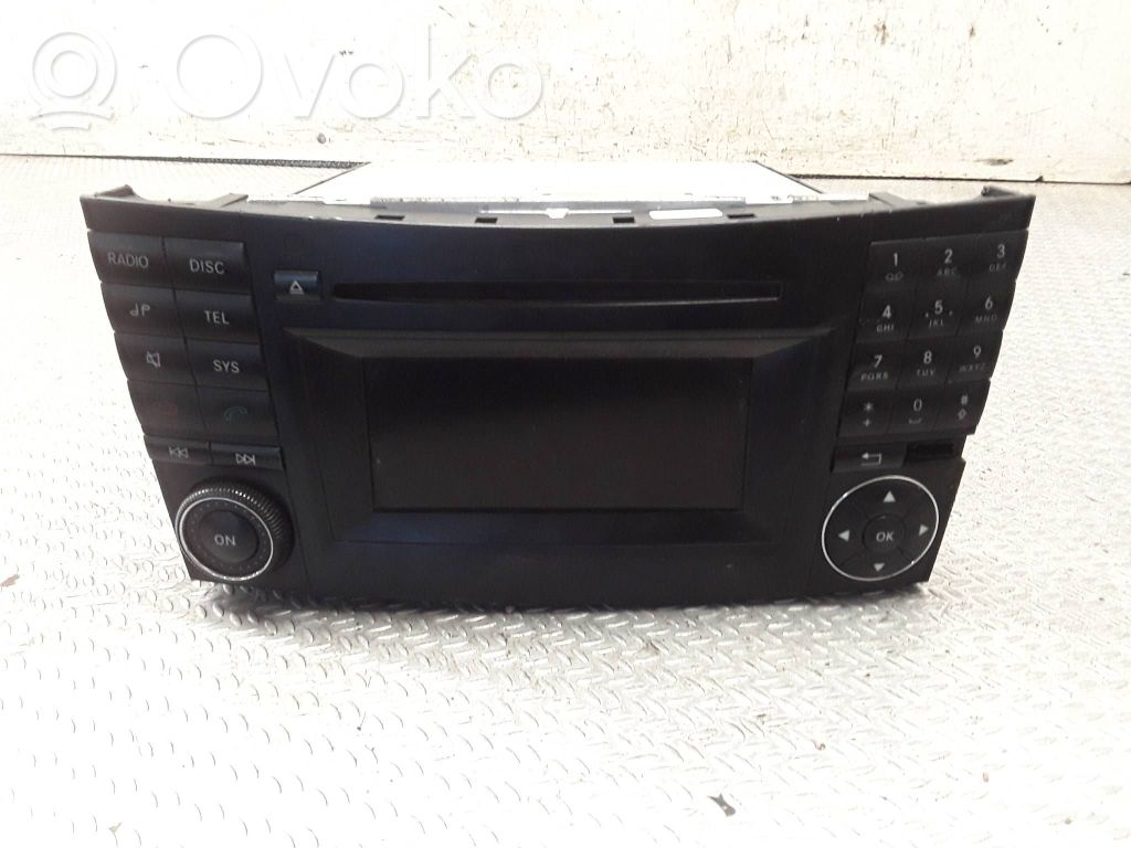 Mercedes-Benz E W211 Unità principale autoradio/CD/DVD/GPS