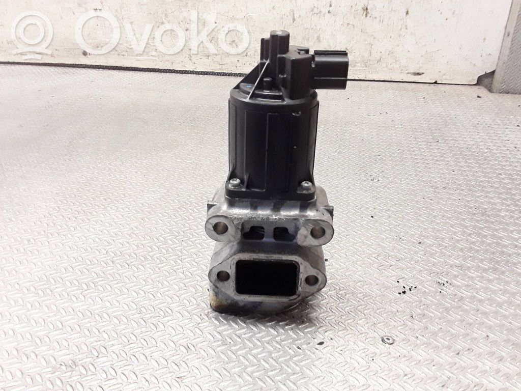 Opel Astra H Zawór EGR