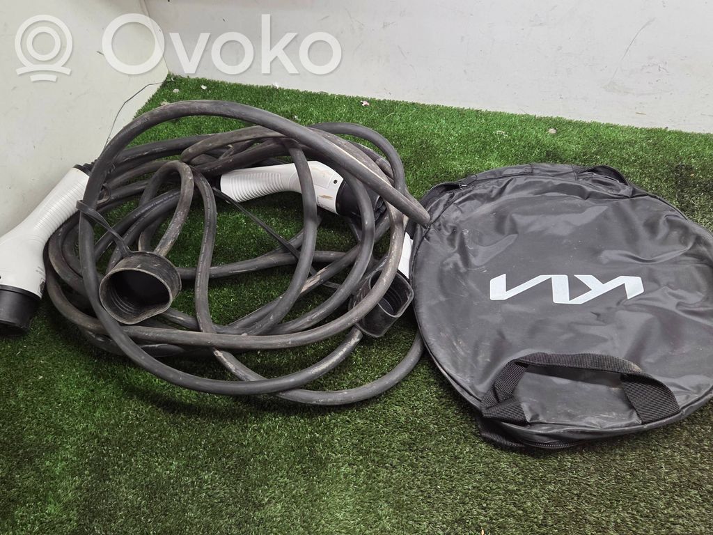 KIA Niro Electric car charging cable 