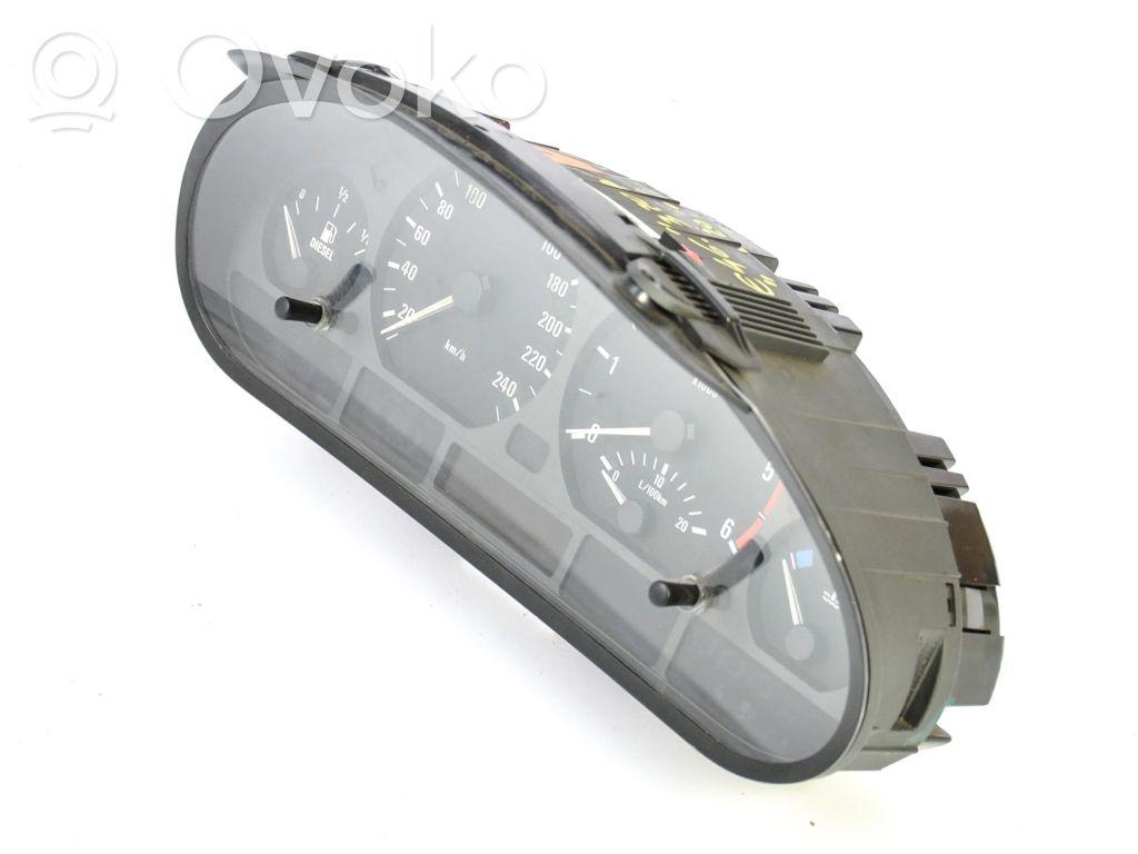 BMW 3 E46 Speedometer (instrument cluster) 