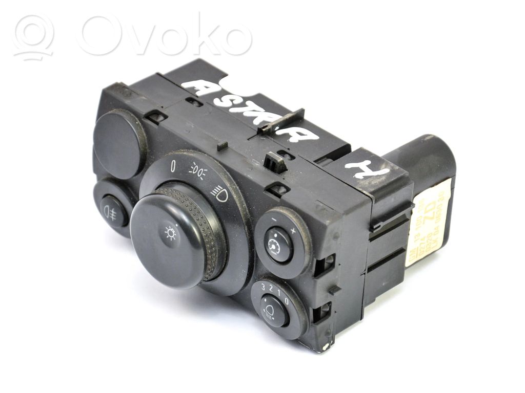 Opel Astra H Headlight level height control switch 