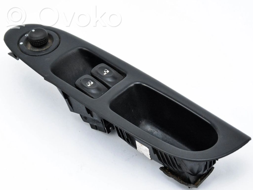 Renault Clio II Front door interior handle 