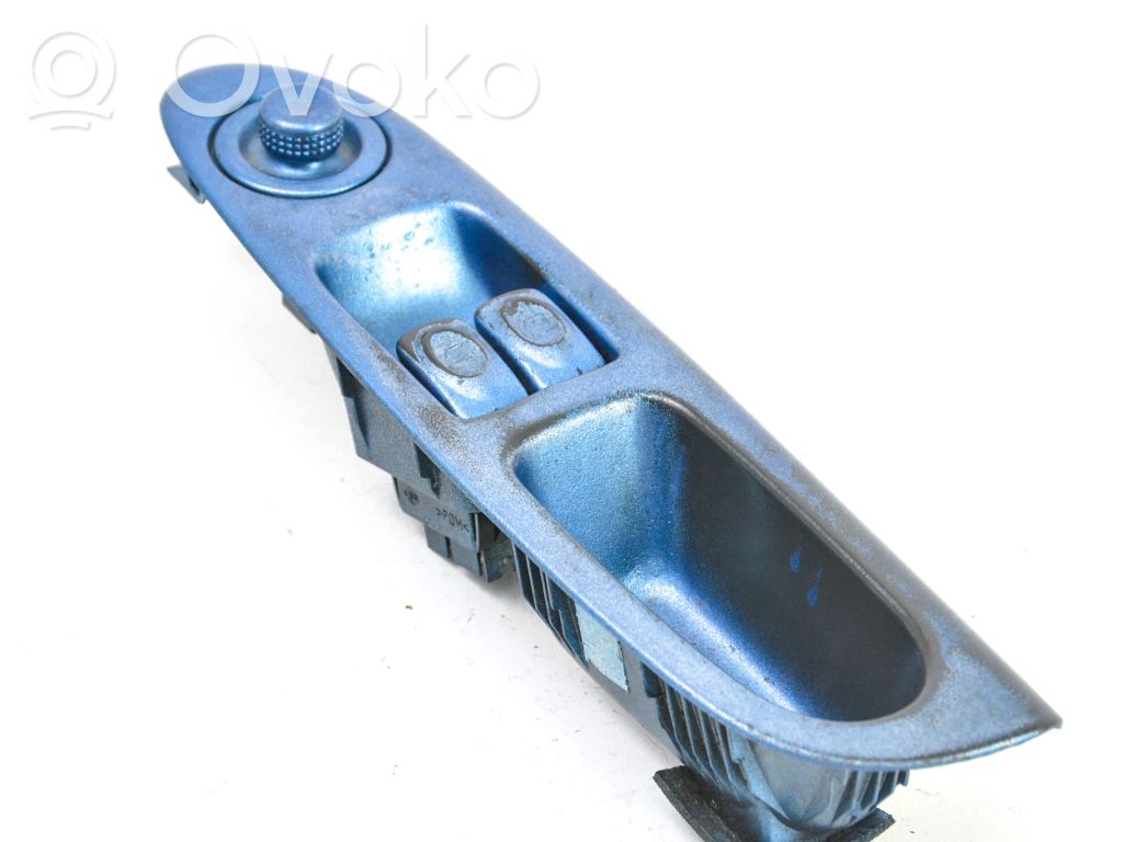 Renault Clio II Front door interior handle 