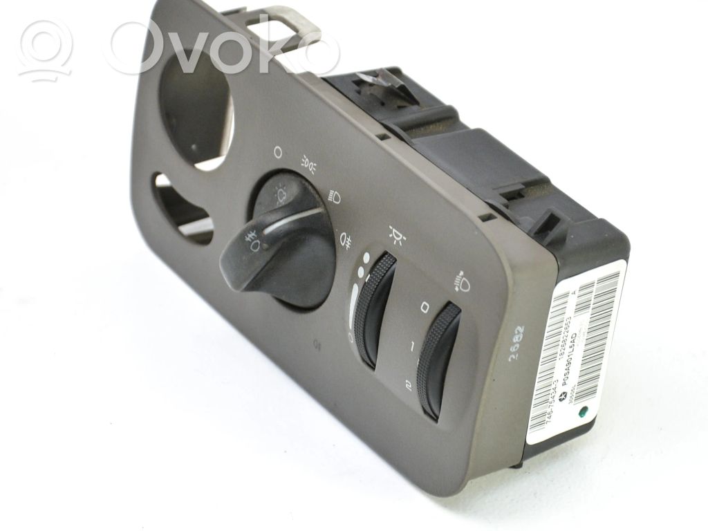 Chrysler Grand Voyager III Light switch 