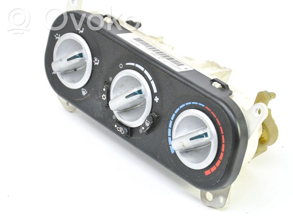 Climate control unit   P55111847AD