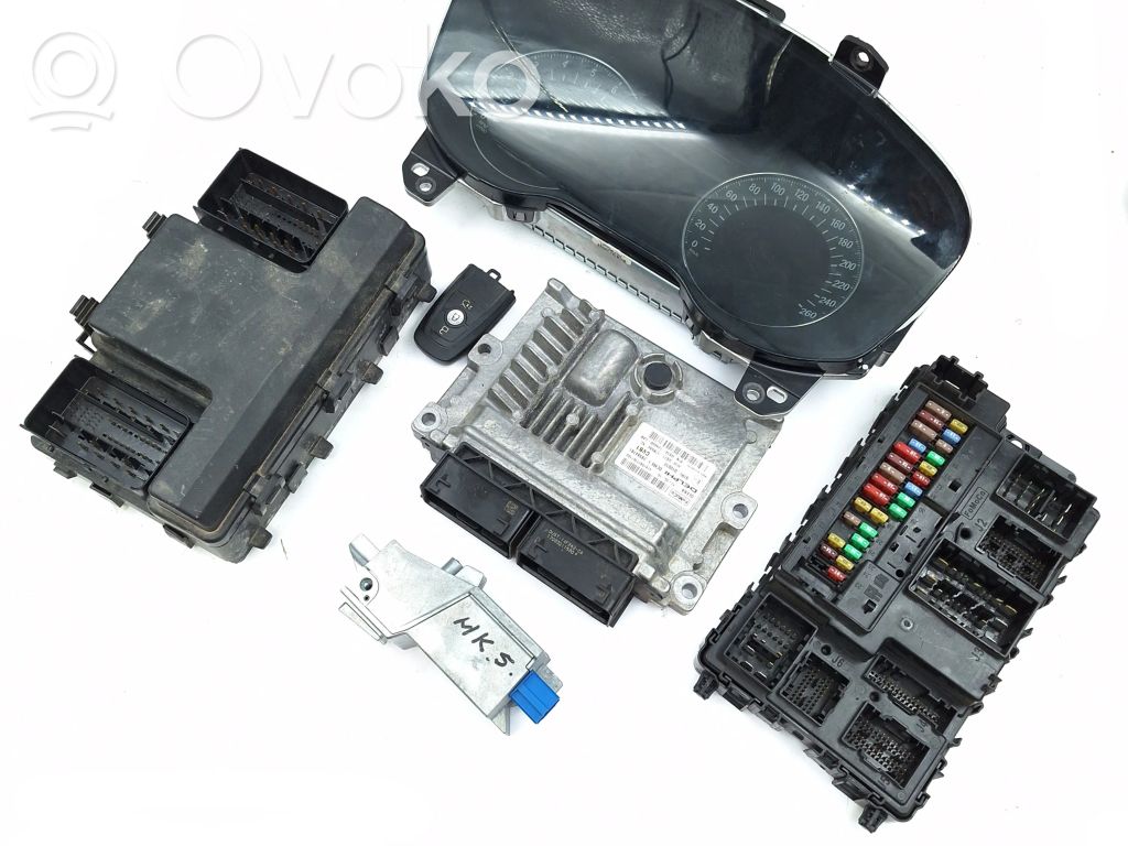 Ford Mondeo MK V Komputer / Sterownik ECU i komplet kluczy 