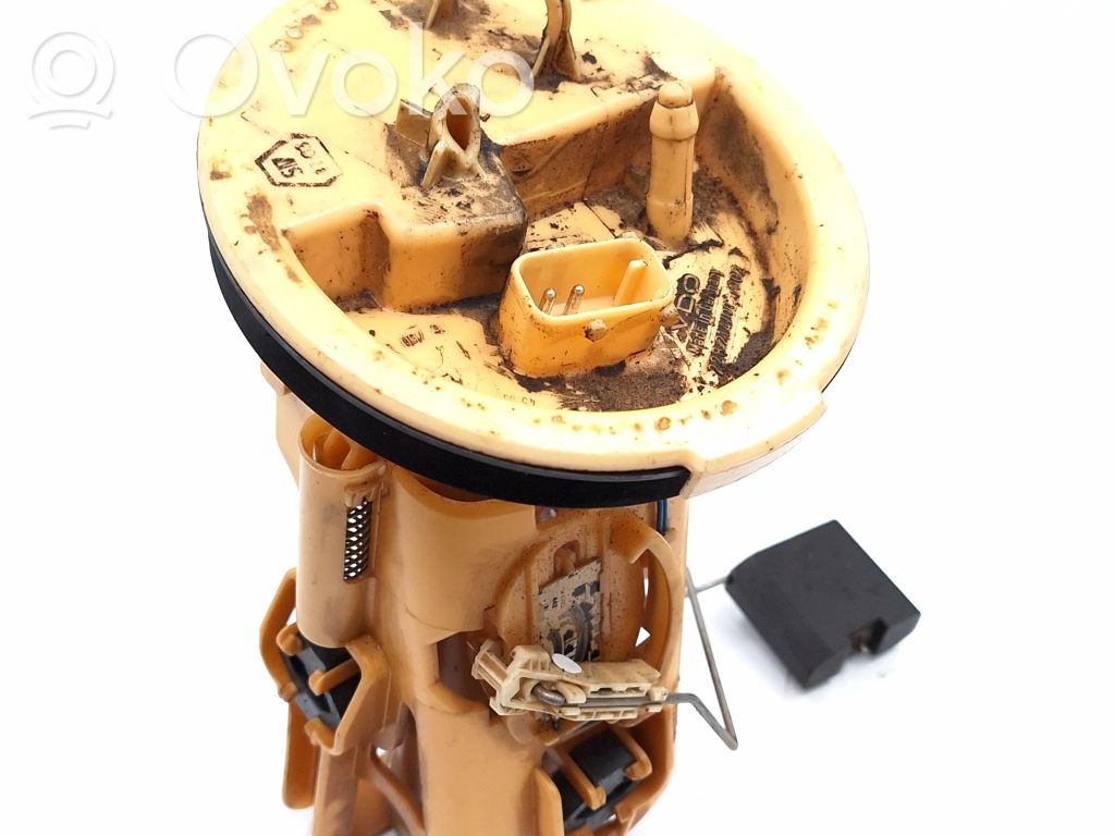 BMW 3 E46 Mechanical fuel pump 