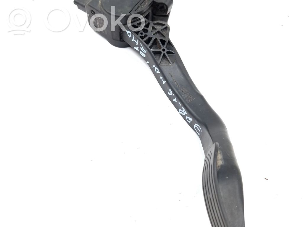 Peugeot 308 Gaspedal 