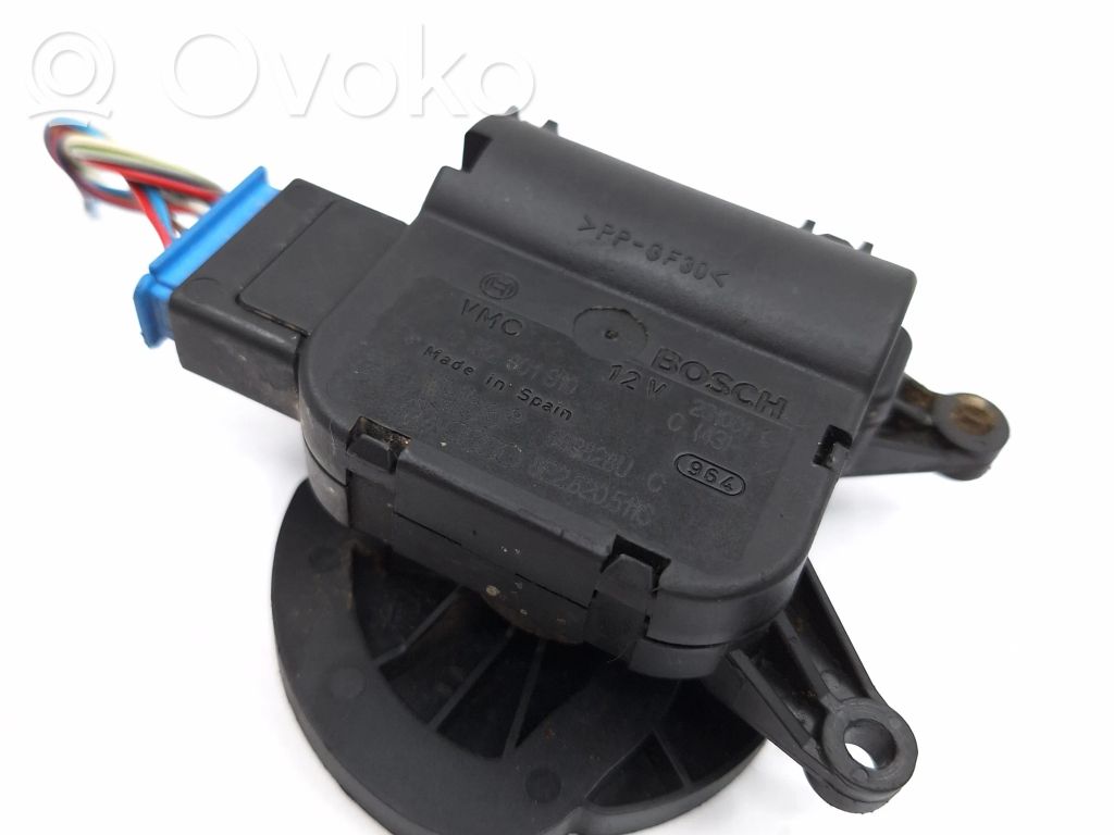 Audi A4 S4 B6 8E 8H Actuator/motor clapetă debit aer A/C 