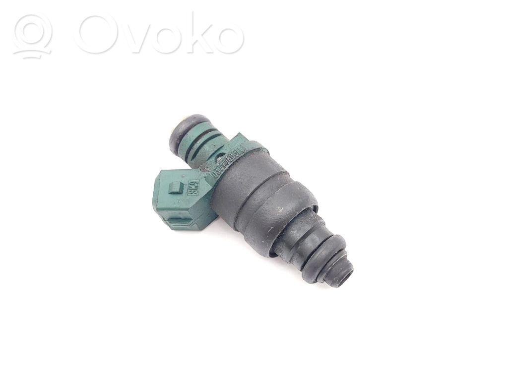 Volkswagen Golf IV Injector combustibil 