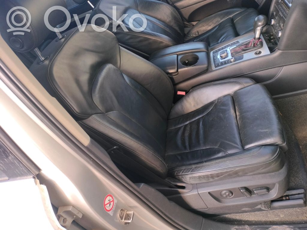 Interior set