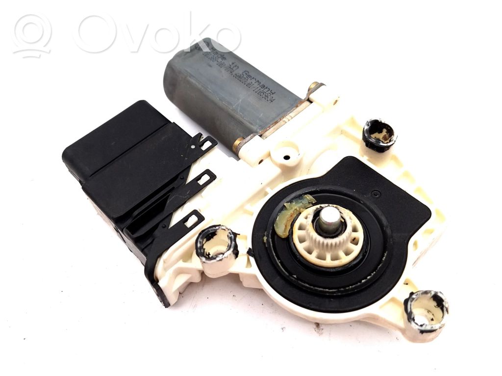 Volkswagen Golf IV Motor macara geam ușă față 