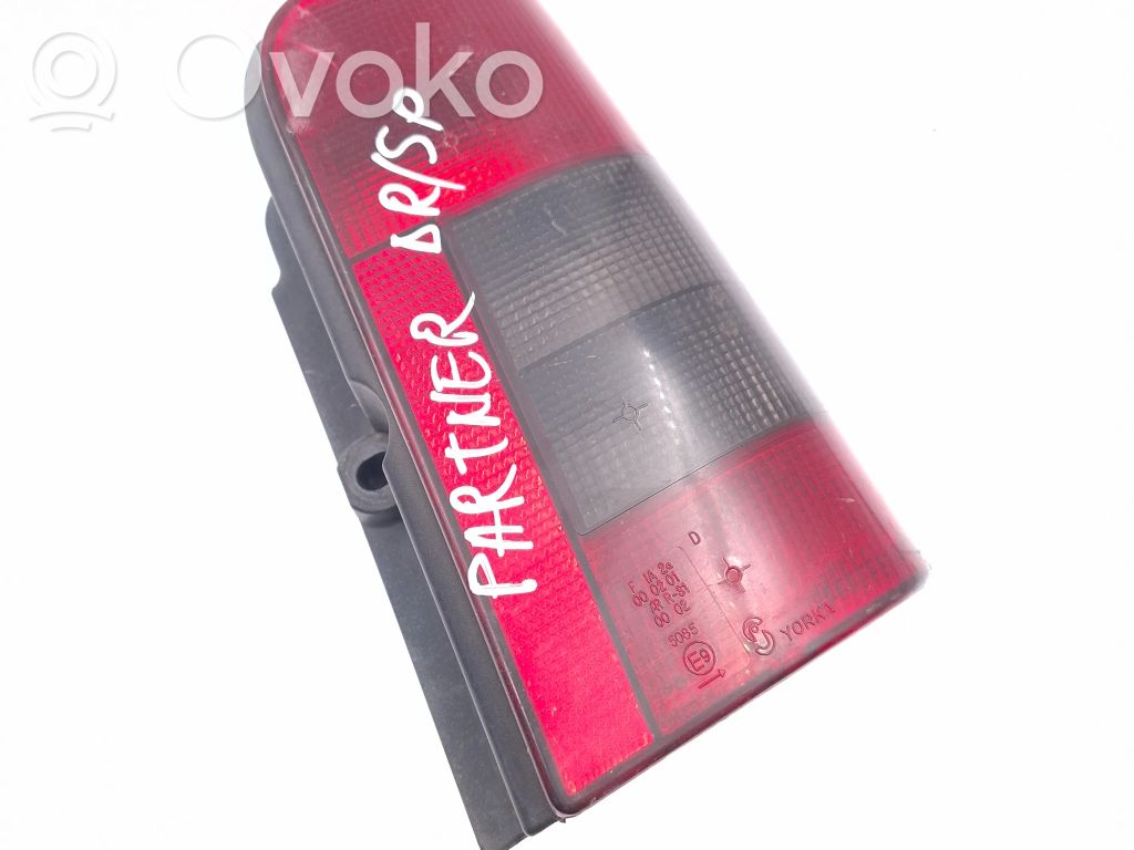 Peugeot Partner Rear corner (parking) light 