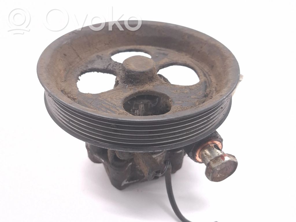 Mitsubishi L200 Bomba de dirección hidráulica 