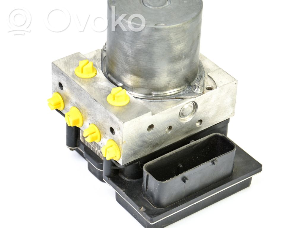 BMW X3 E83 ABS Pump 