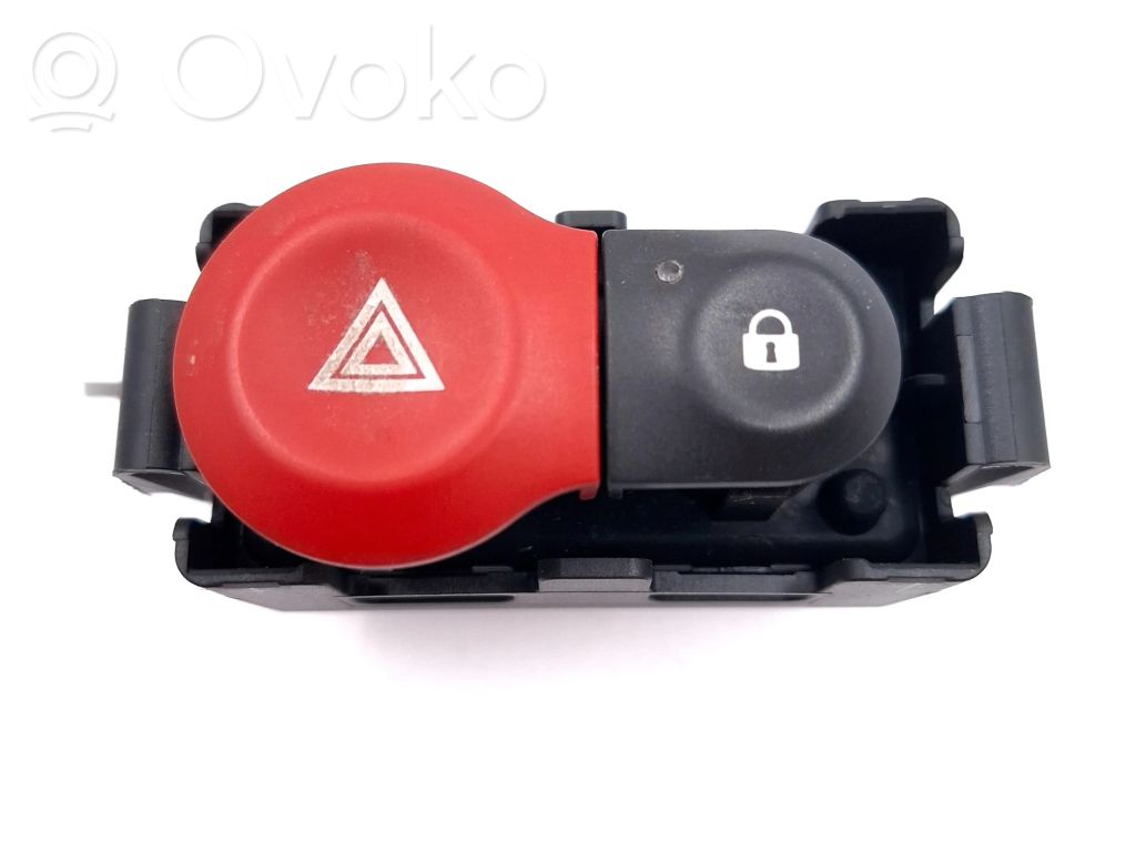 Renault Clio III Przycisk świateł awaryjnych 