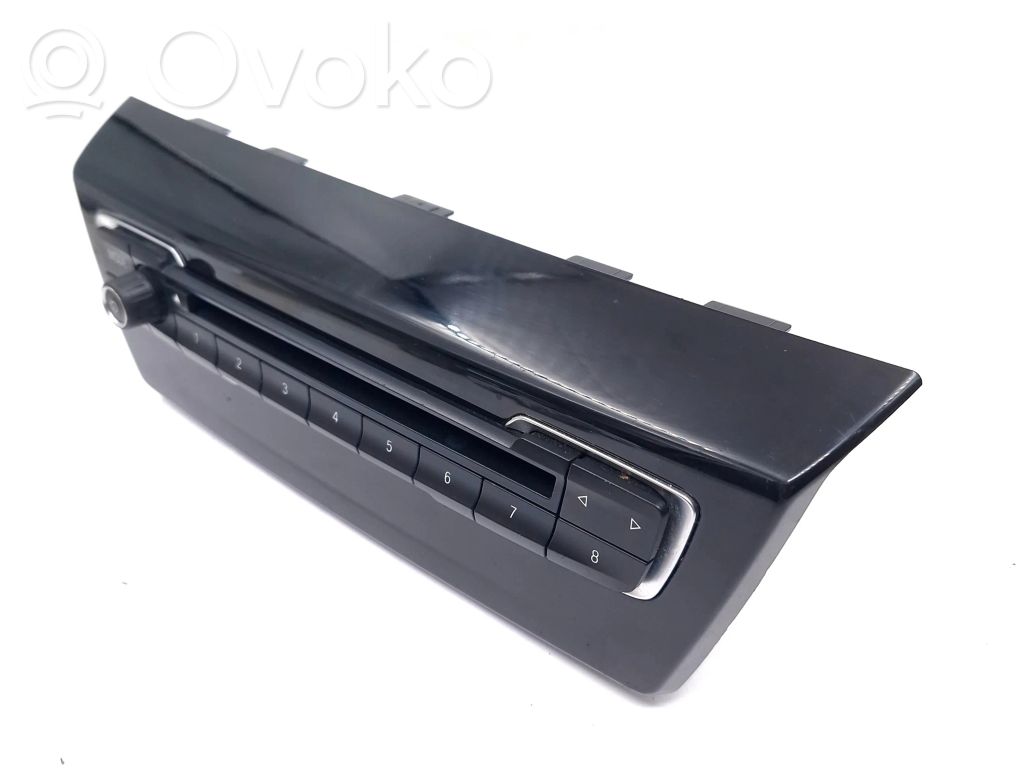 BMW 2 F46 Radio/CD/DVD/GPS head unit 