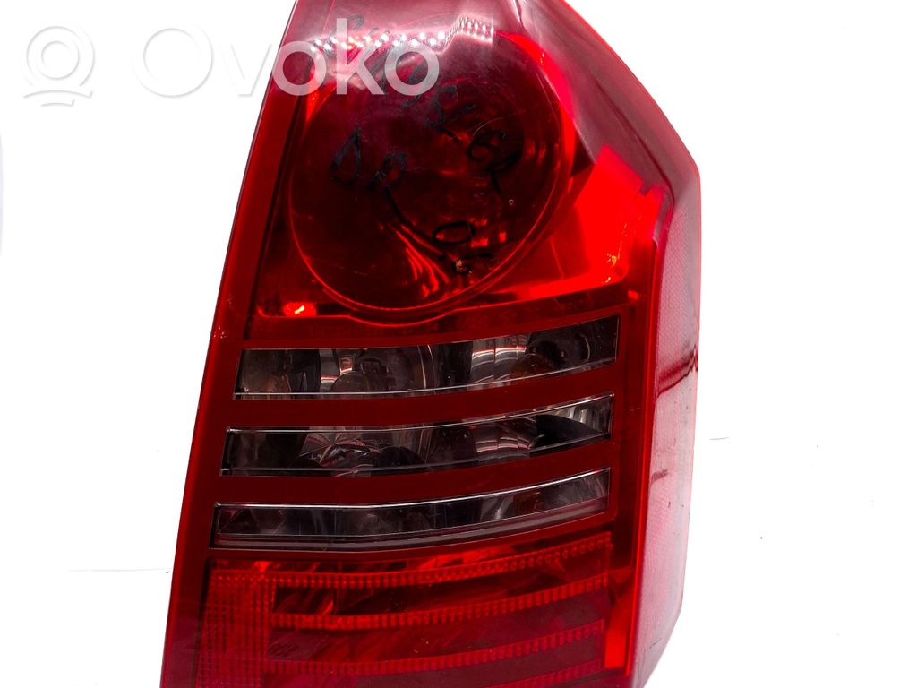Chrysler 300 - 300C Lampă spate în caroserie 