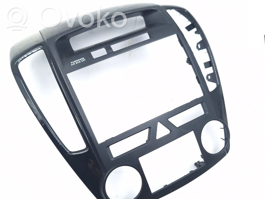 KIA Pro Cee'd I Center console 