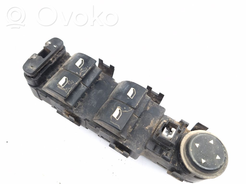 Peugeot 307 Electric window control switch 
