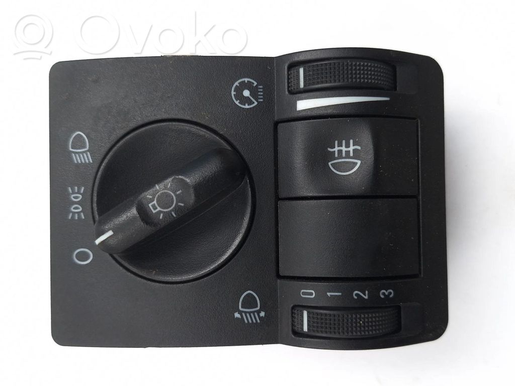 Headlight level height control switch   9116612,0524119,5325