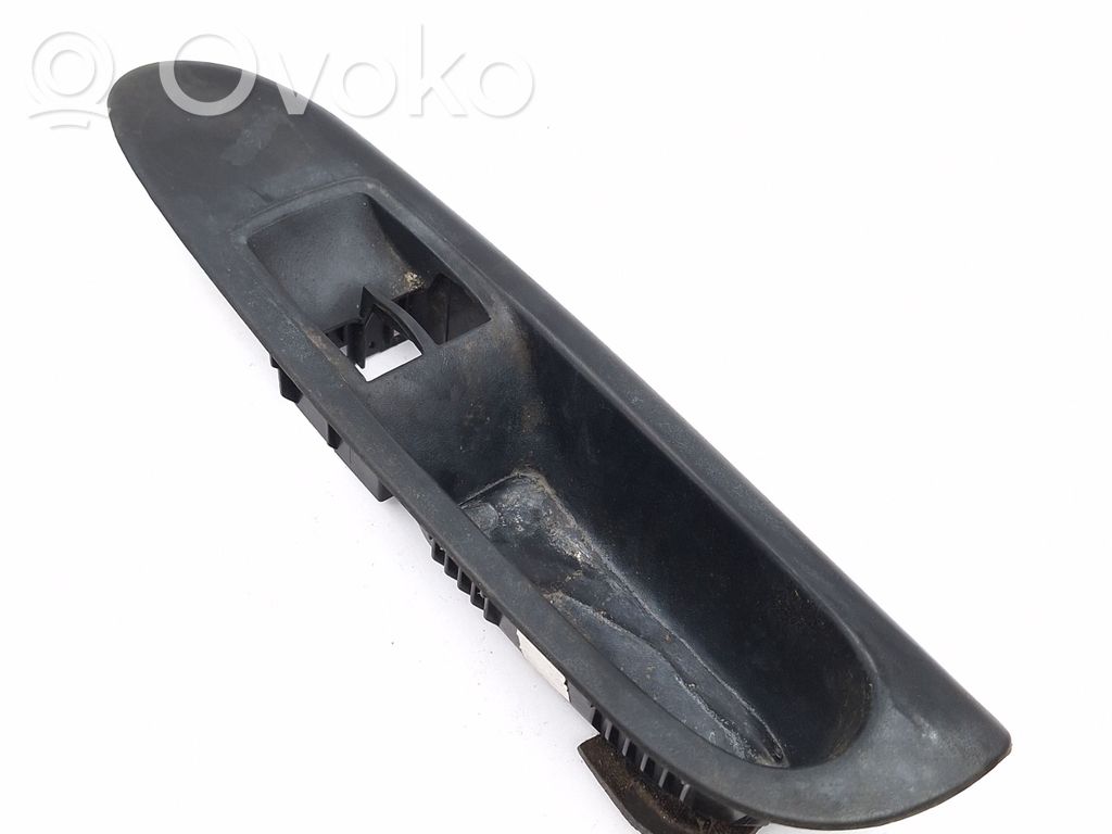Renault Clio II Front door interior handle 
