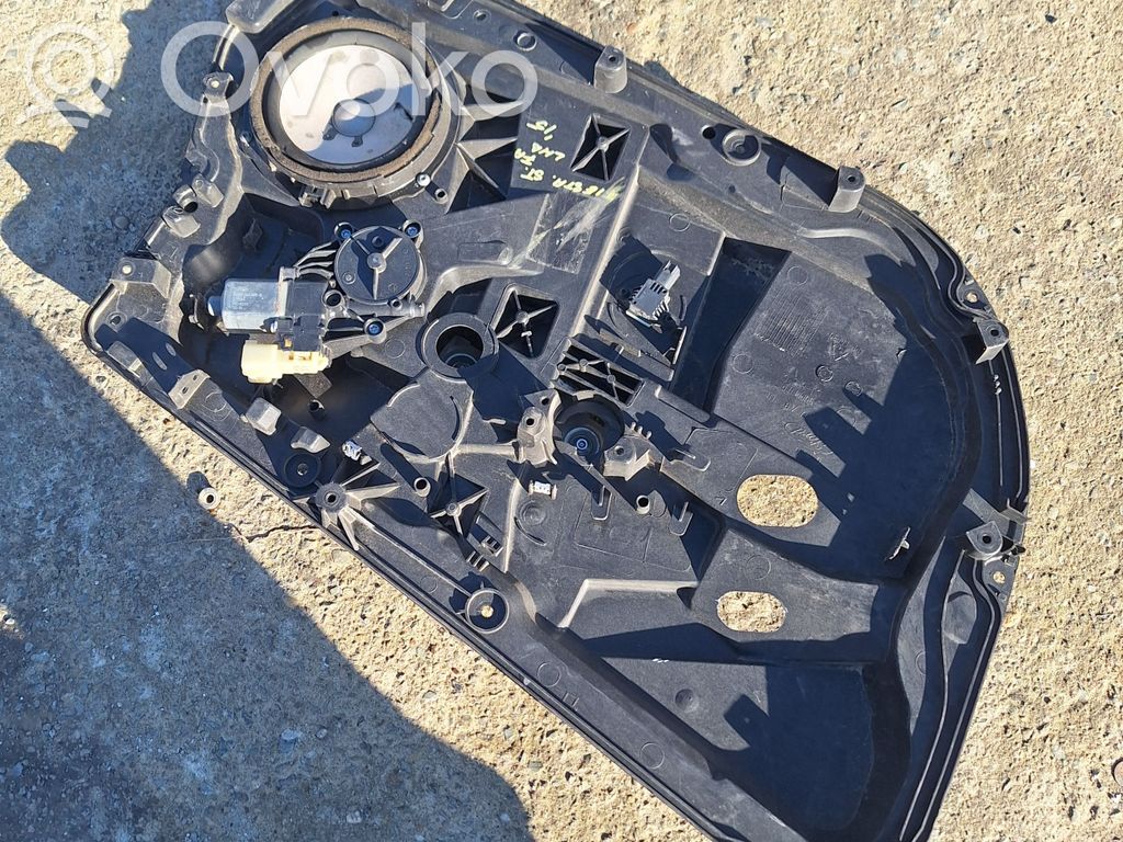 Ford Fiesta Alzacristalli elettrico della portiera anteriore 