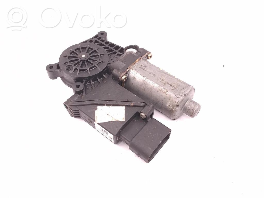 Mercedes-Benz A W168 Front door window regulator motor 