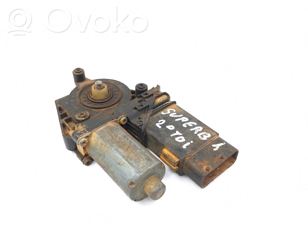 Skoda Superb B5 (3U) Front door window regulator motor 