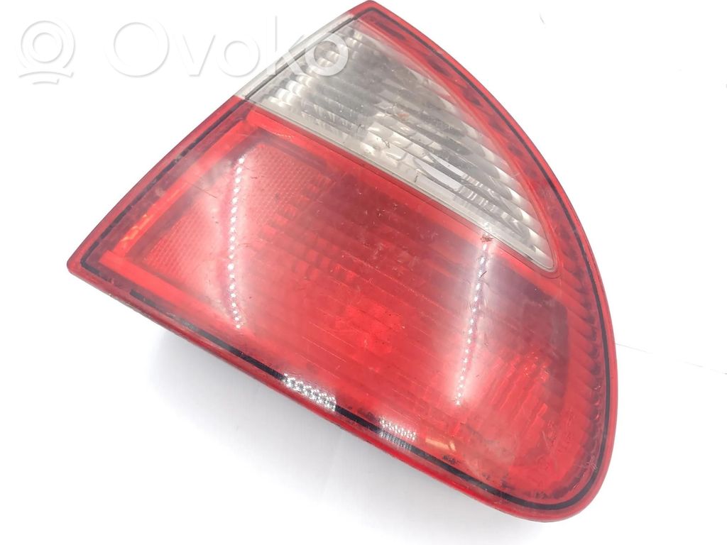 Seat Leon (1M) Aizmugurējais lukturis virsbūvē 