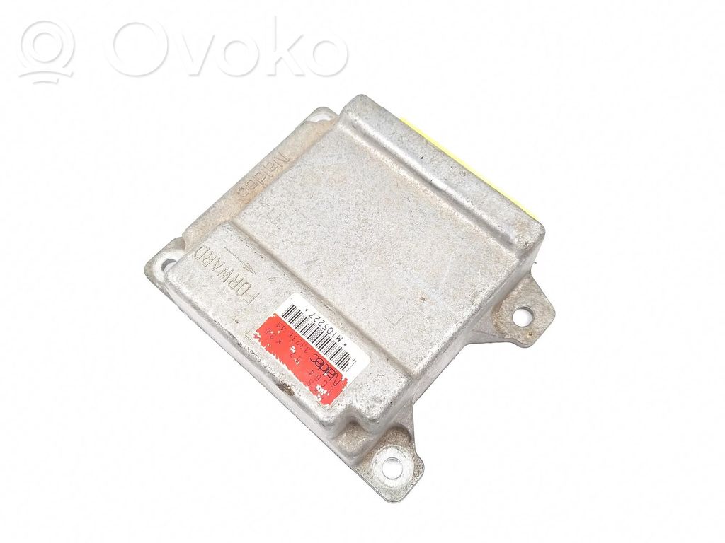 Mazda MPV II LW Airbag control unit/module 