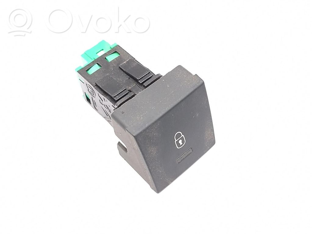 Peugeot 508 Central locking switch button 
