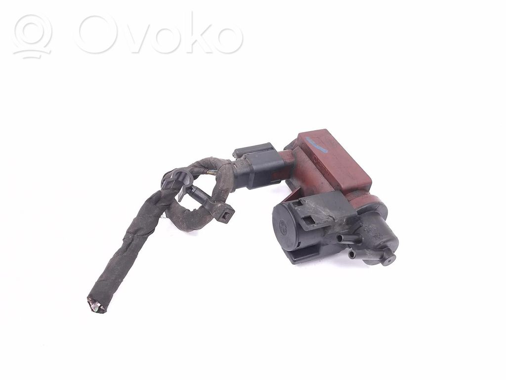 Valve électromagnétique   6C9Q9E882CA,70177100,1801176