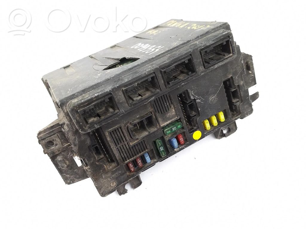 Ramka / Moduł bezpieczników   S118578020H,061004074806,51783782,E24I000065