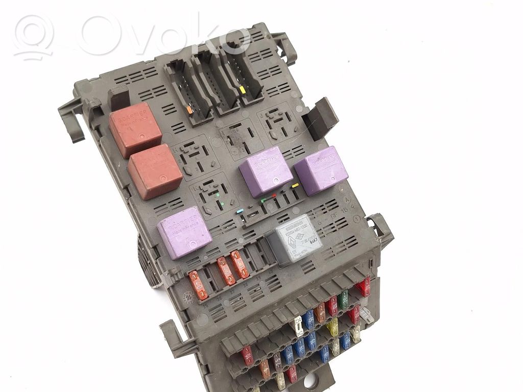 Renault Laguna I Fuse module 