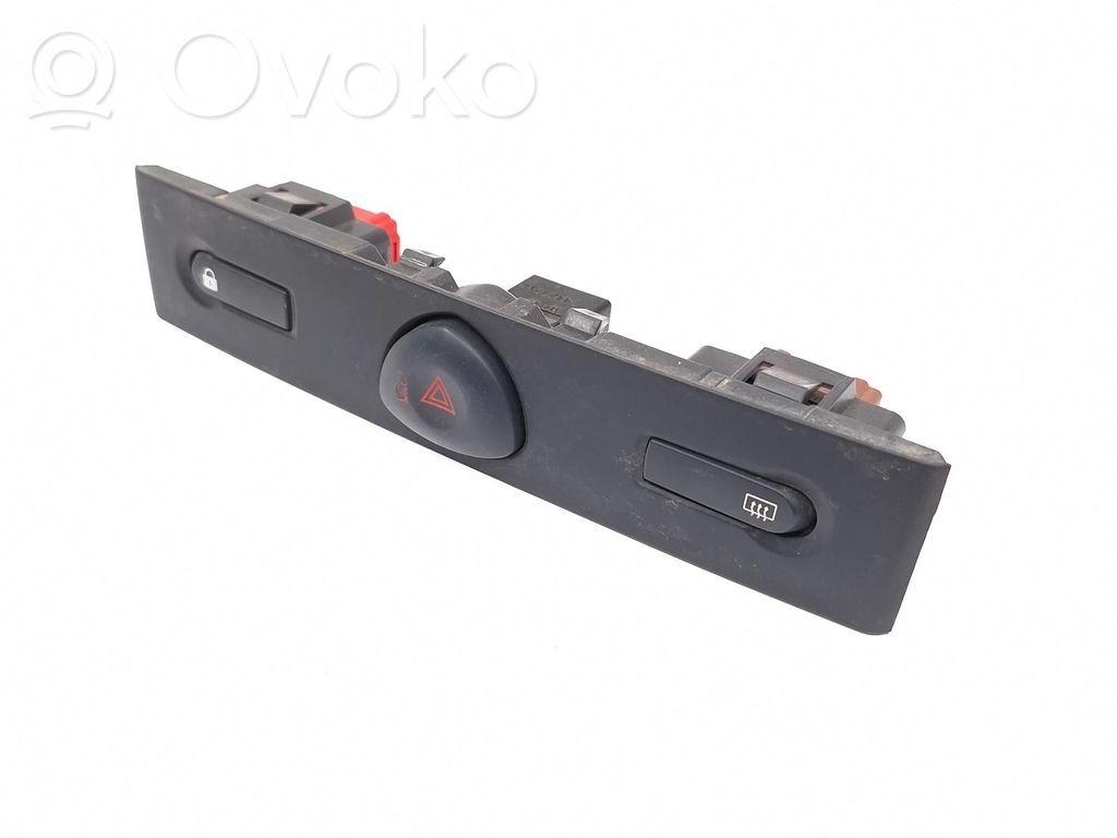 Renault Clio II Botón interruptor de luz de peligro 