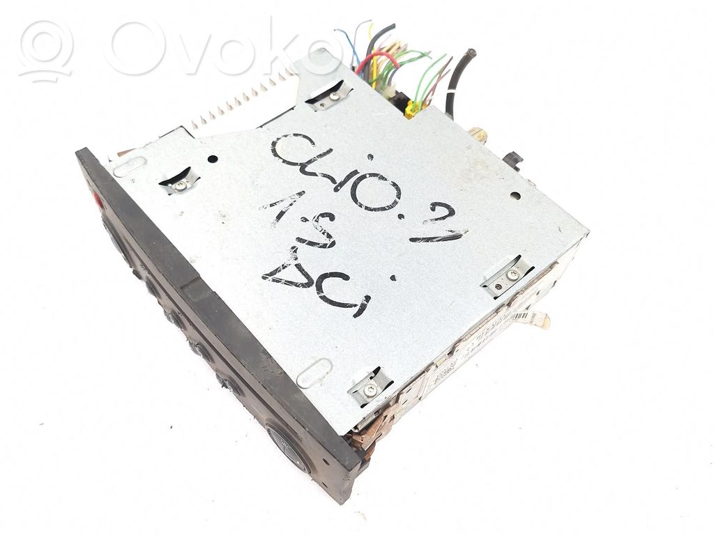 Renault Clio III Radio/CD/DVD/GPS head unit 