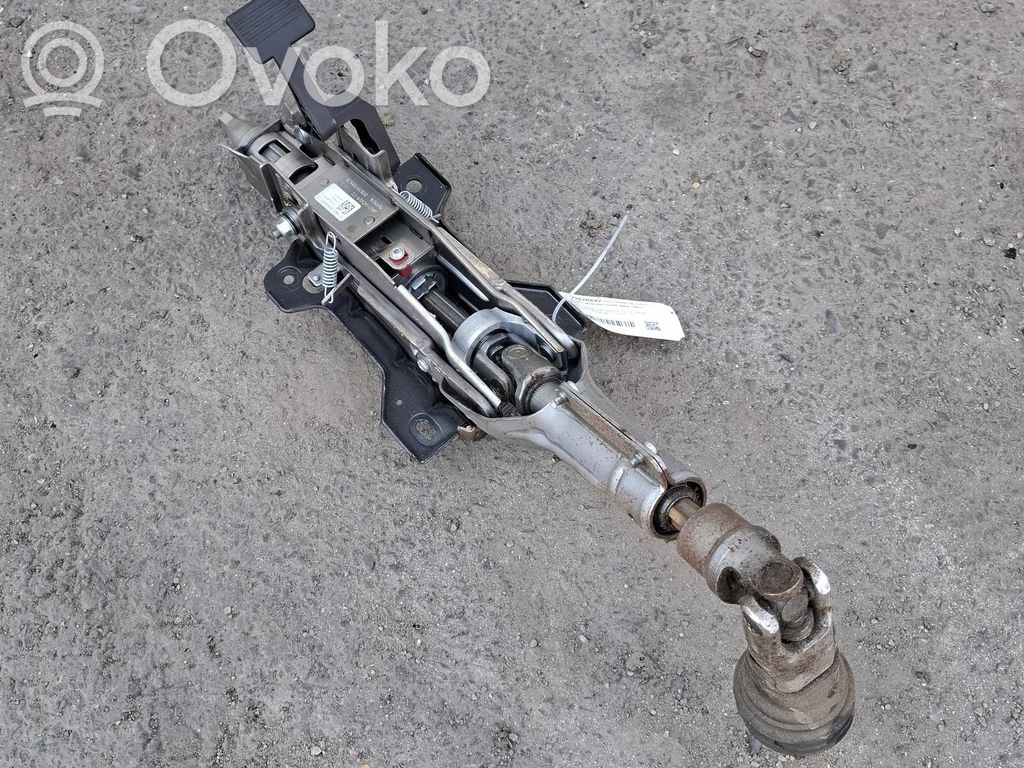 Ford Transit Ohjauspyörän akseli 