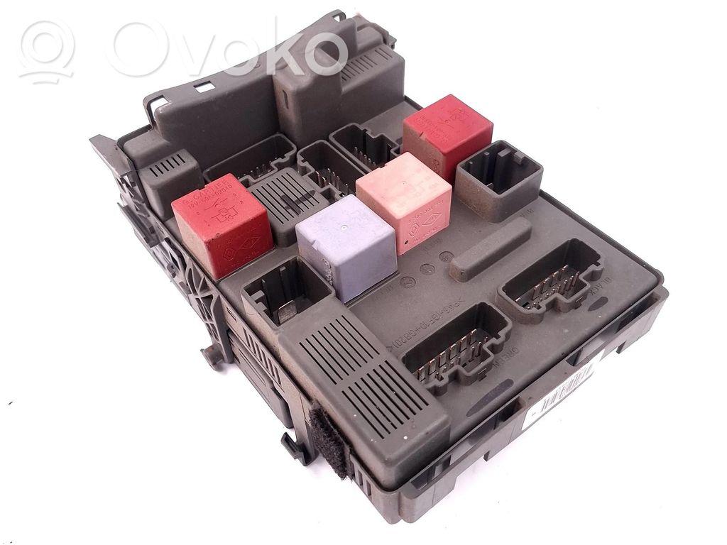 Renault Laguna II Fuse module 