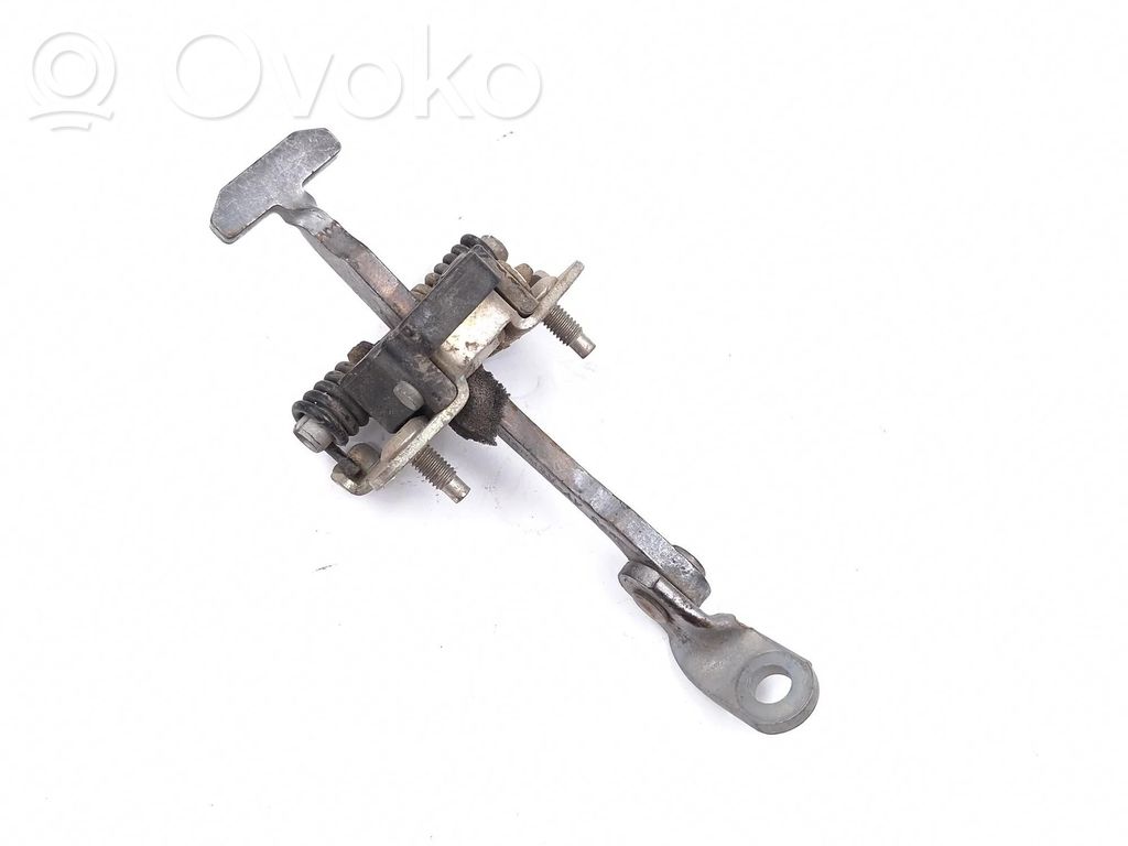 Renault Clio II Etuoven pidätin 