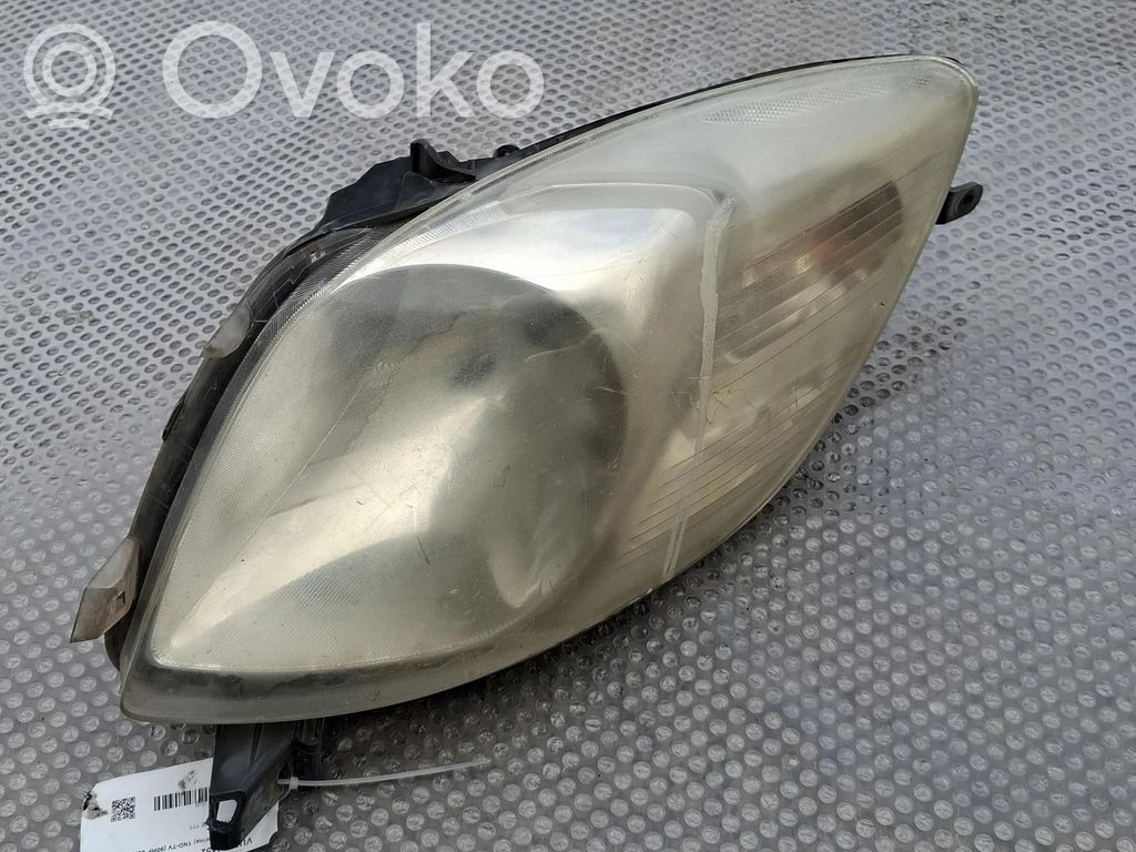 Toyota Yaris Headlight/headlamp 
