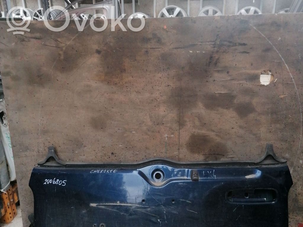 Jeep Cherokee KJ Tylna klapa bagażnika 
