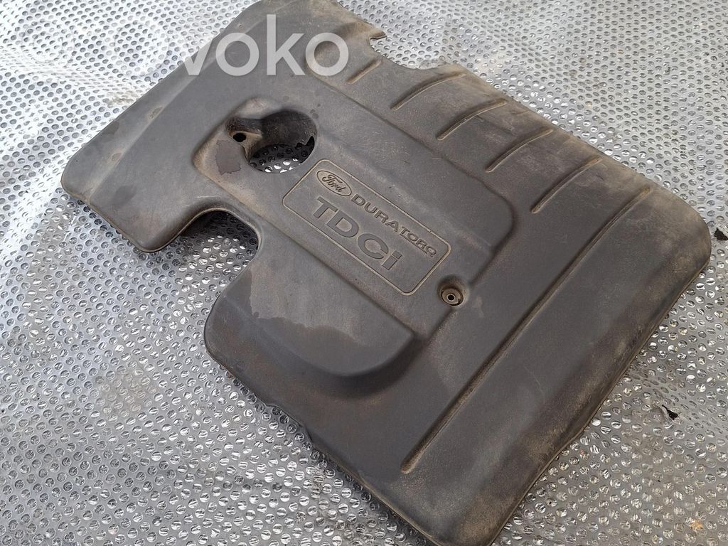 Ford Focus Motorhaubenverkleidung 